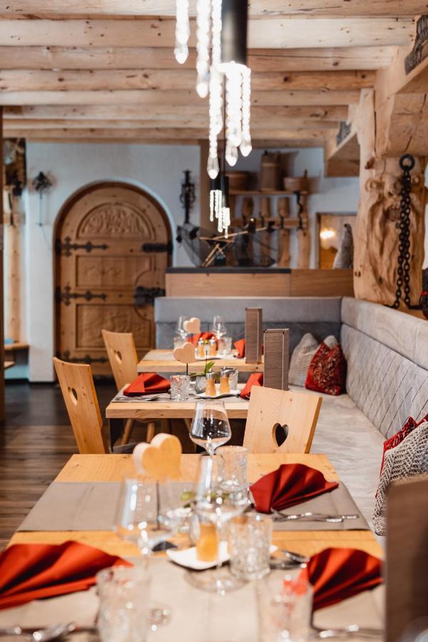 Anigglhof Hotel Malles Venosta Ngoại thất bức ảnh