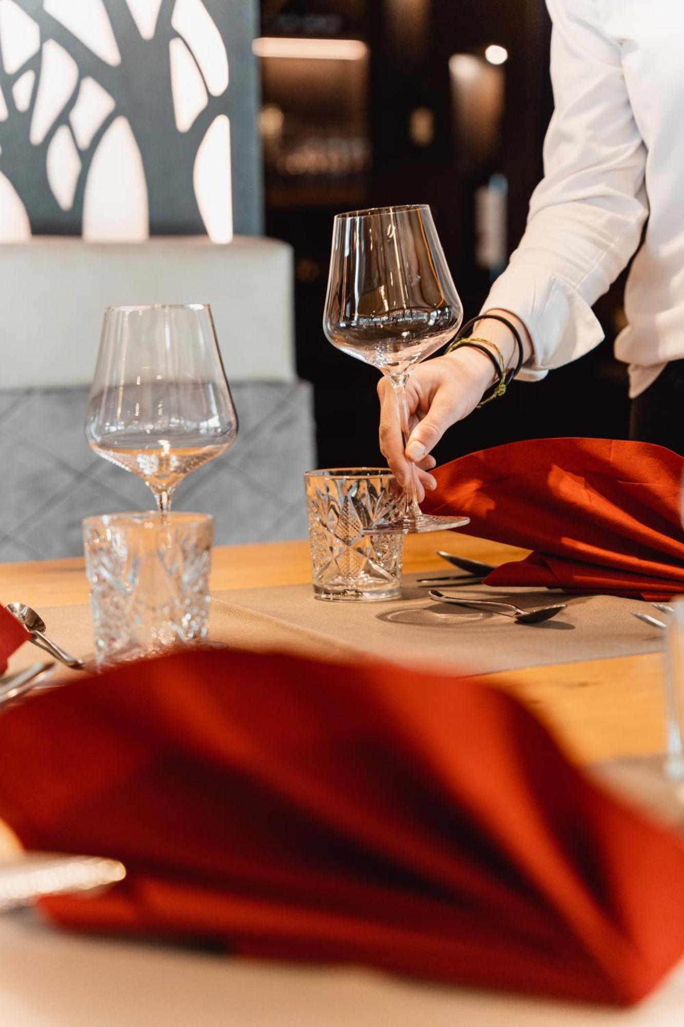 Anigglhof Hotel Malles Venosta Ngoại thất bức ảnh