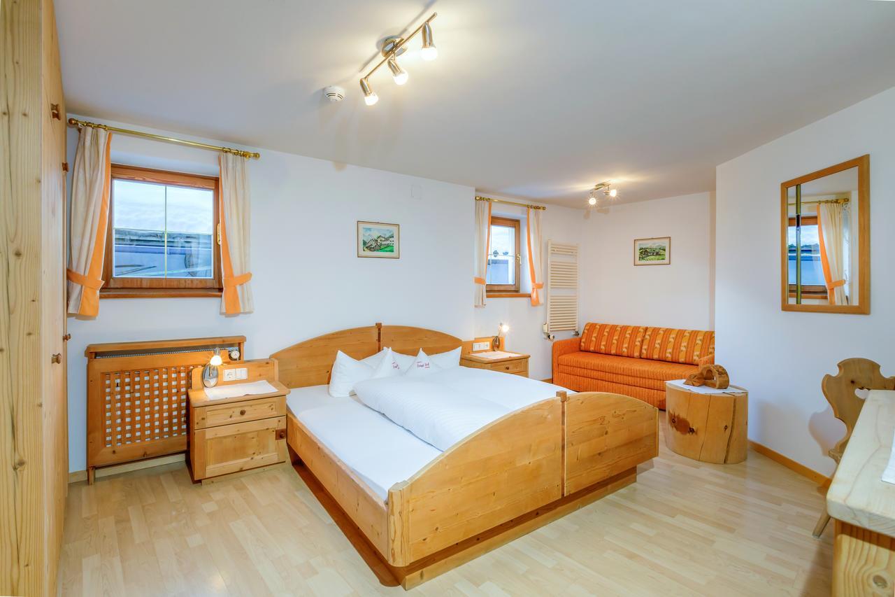 Anigglhof Hotel Malles Venosta Ngoại thất bức ảnh