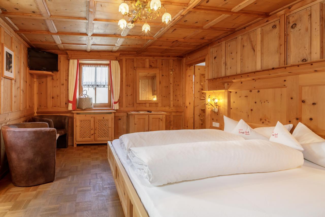 Anigglhof Hotel Malles Venosta Ngoại thất bức ảnh