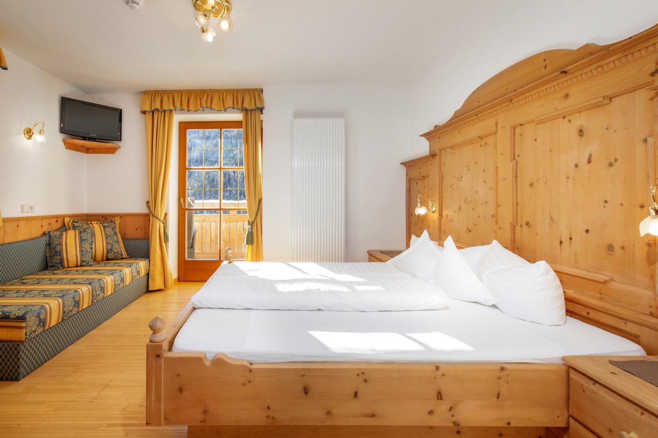 Anigglhof Hotel Malles Venosta Ngoại thất bức ảnh